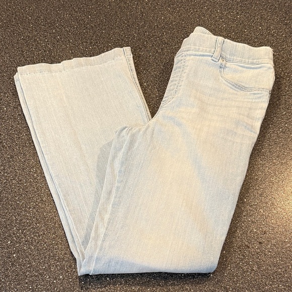 SPANX Denim - SPANX Women's Boot Leg Jeans in Light Blue - size large